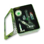 Famous Strains - Blueberry - Deluxe Gift Set with Mini Bubble Base Glass Bong